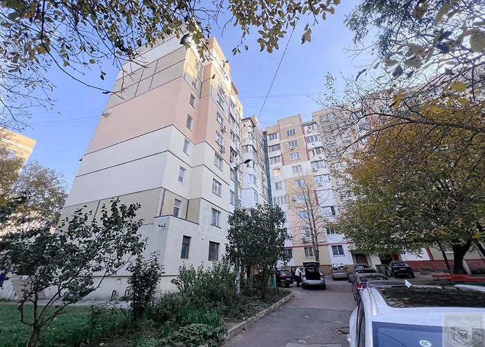 Renthouse Apartments City Gates #5